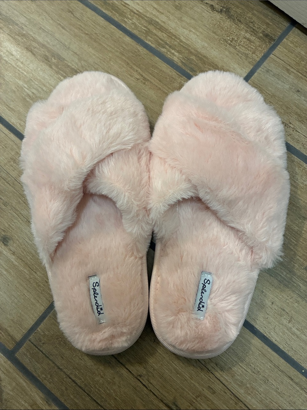Splendid Pink Plush Slide Slippers - Cozy Faux-Fur Comfort